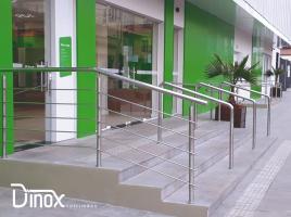 Linha Acessibilidade. Corrimãos (guarda corpo) produzidos em aço inox 304L e 316L, polido ou escovado.